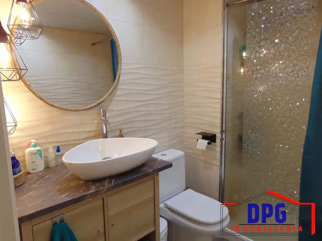 Baño de Piso en venta en Garrucha con Aire acondicionado, Trastero y Piscina comunitaria