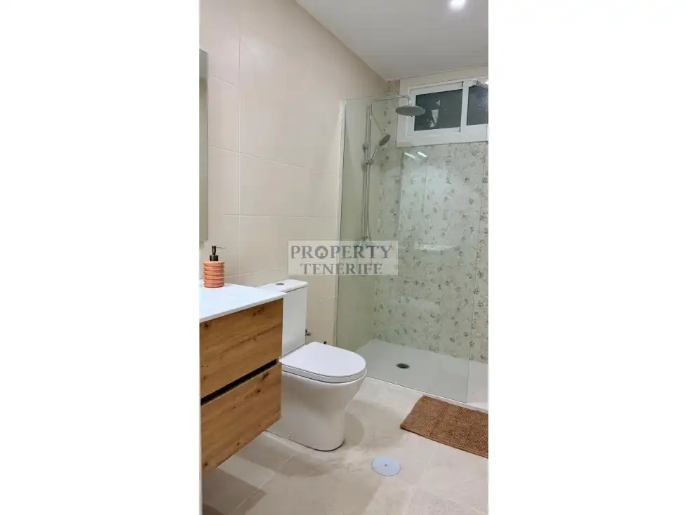 Baño de Apartamento en venta en Arona con Amueblado