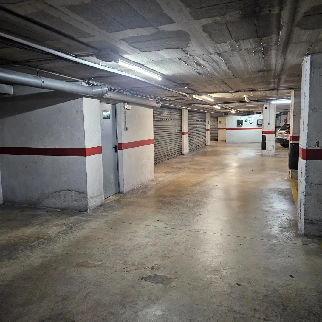 Einzelparkplatz zur Miete in Carrer Carrer Serra de Vall-lloreda, imagen 3