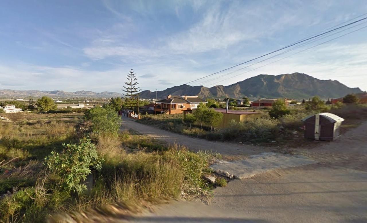 Vista exterior de Casa o xalet en venda en Orihuela amb Jardí privat