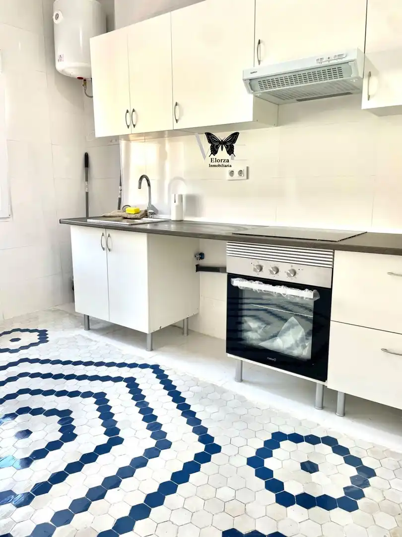 Kitchen of Flat for sale in Oviedo   with Heating