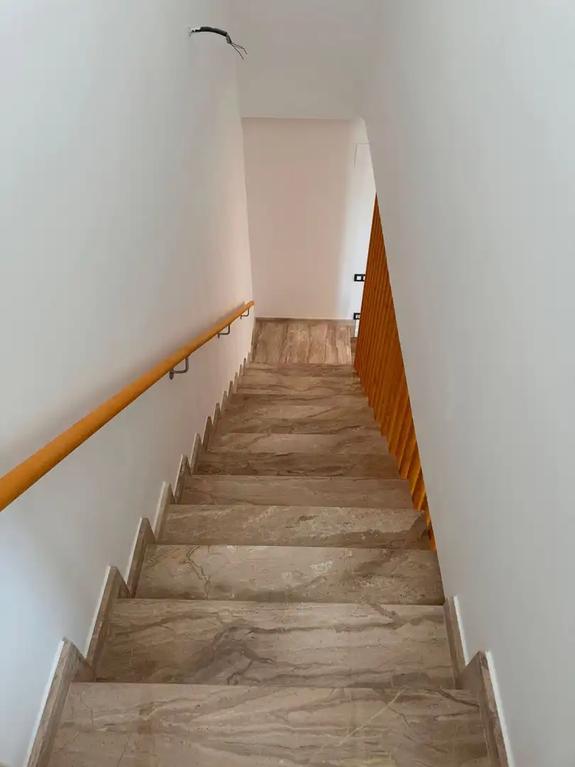 Einfamilien-Reihenhaus zum Verkauf in Viladecavalls mit Klimaanlage, Heizung und Terrasse
