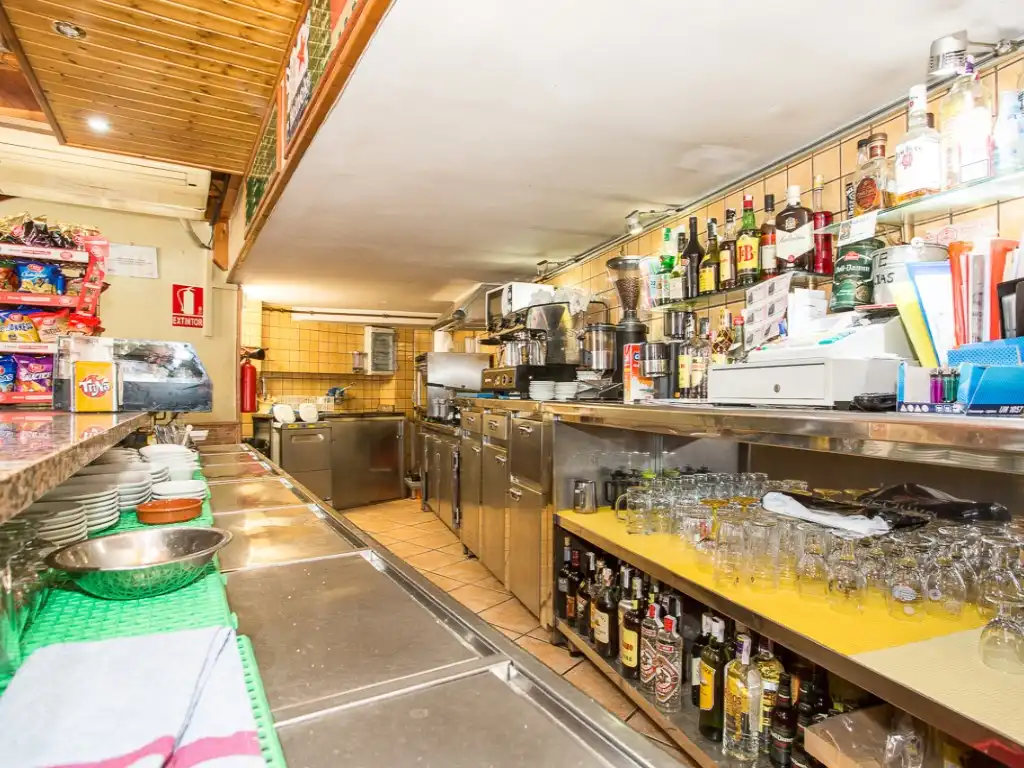 Local en venta en Sant Julià