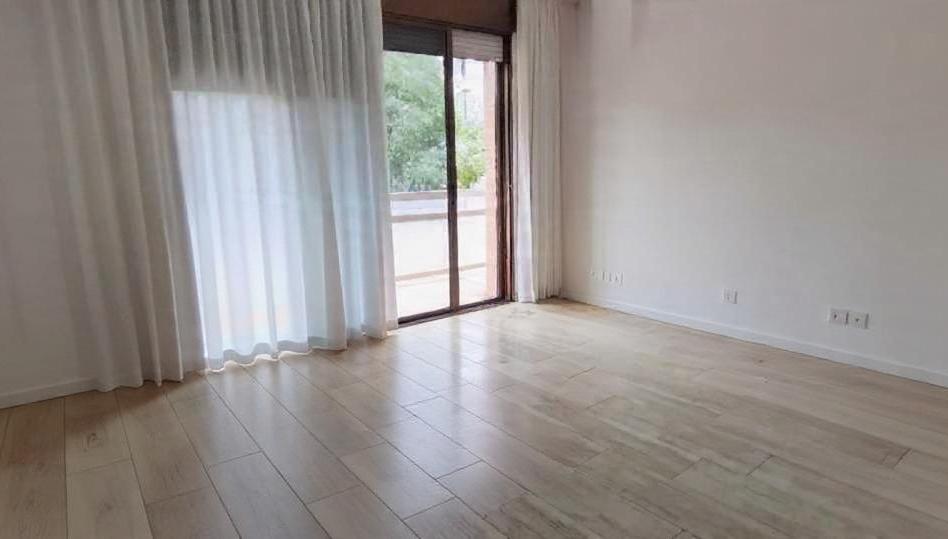 Foto 1 de Pis en venda a Carrer Valencia, El Camp de l'Arpa del Clot, Barcelona