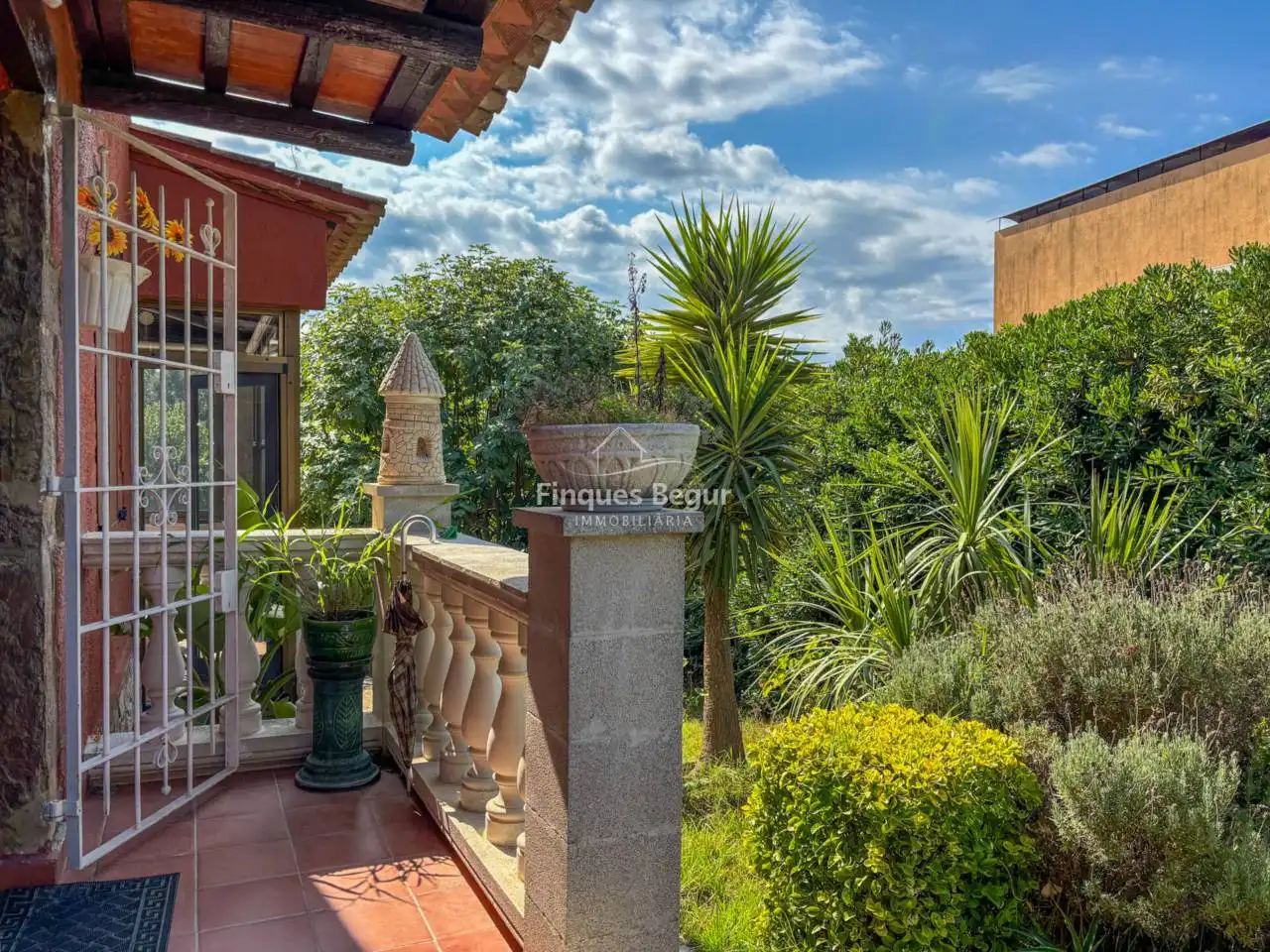 Houses for sale in Calle Víctor Català, Residencial Begur - Esclanyà