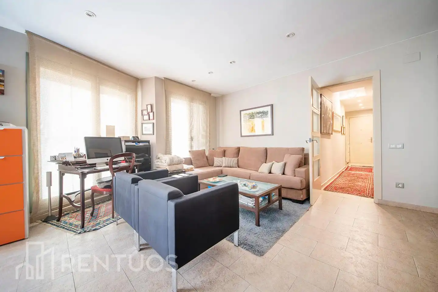 Sala d'estar de Pis de lloguer en  Barcelona Capital amb Aire condicionat, Calefacció i Parquet