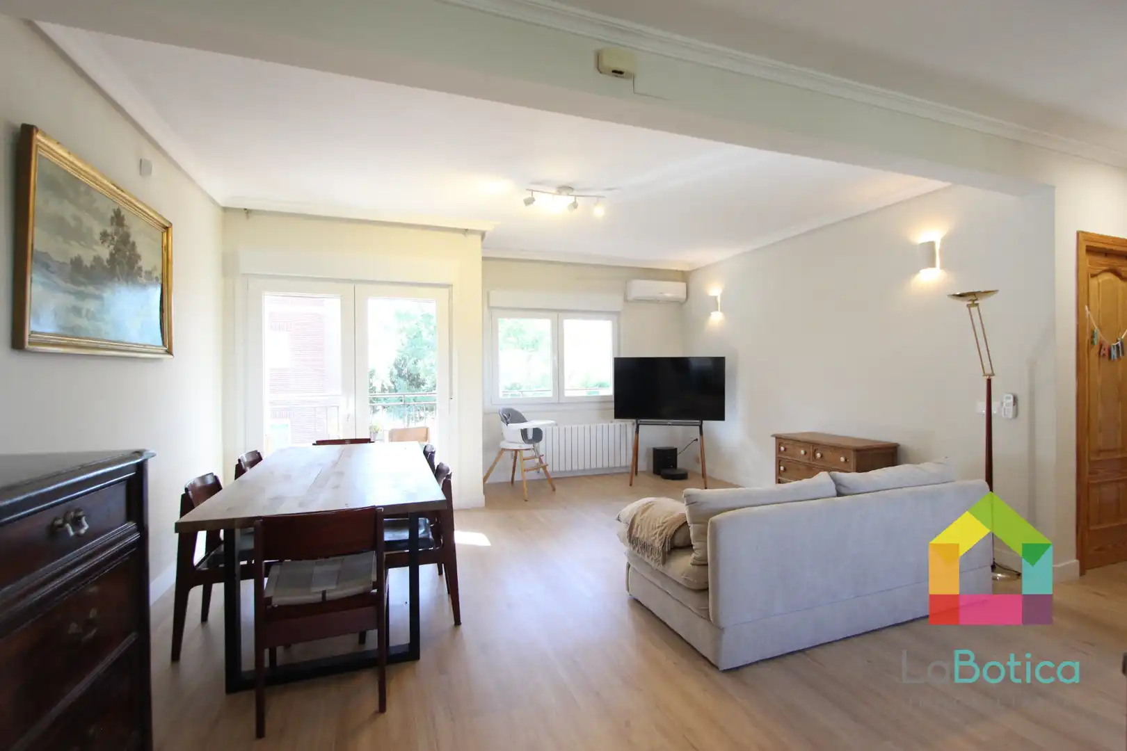 Sala de estar de Piso en venta en Olías del Rey con Aire acondicionado, Calefacción y Terraza