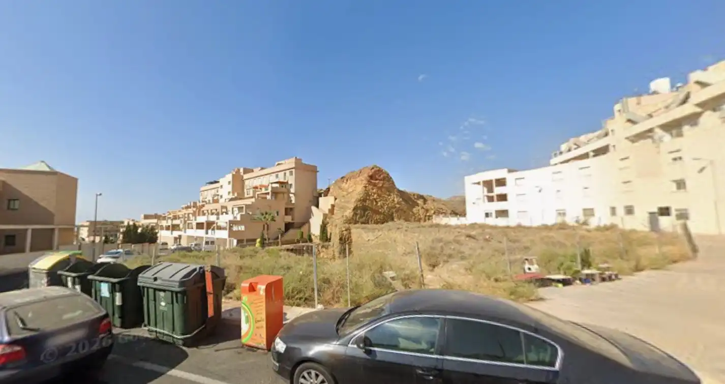 Terreno residencial en venta en Calle Movimiento Indaliano 5, imagen 2