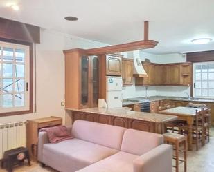Cuina de Casa o xalet en venda en Pazos de Borbén amb Calefacció, Terrassa i Balcó