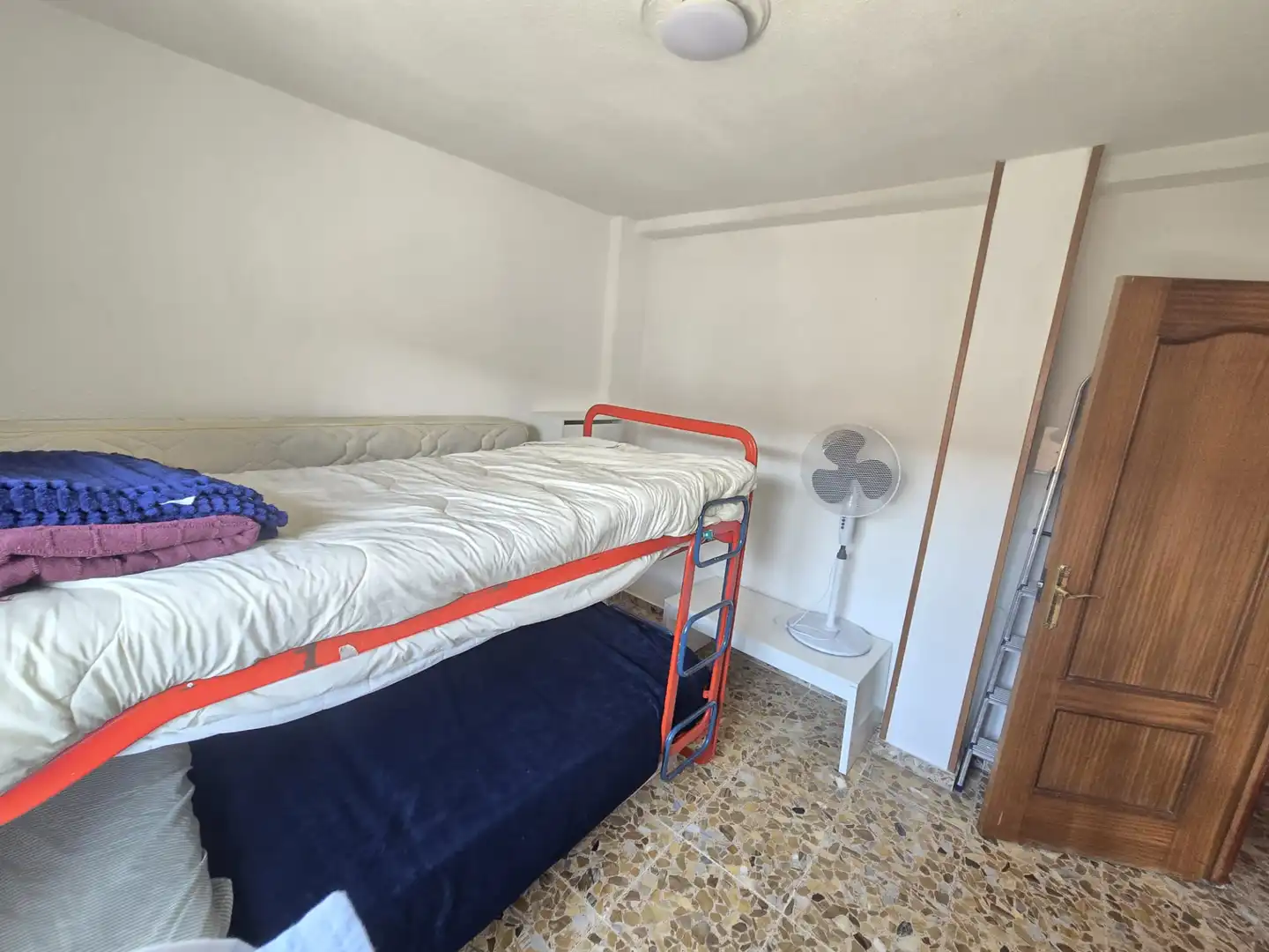 Habitación de Piso en venta en Madrid con Aire acondicionado, Terraza y Amueblado