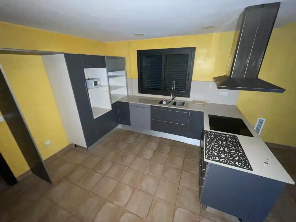 Chalet con jardín en venta en Urbanitzacions, imagen 6