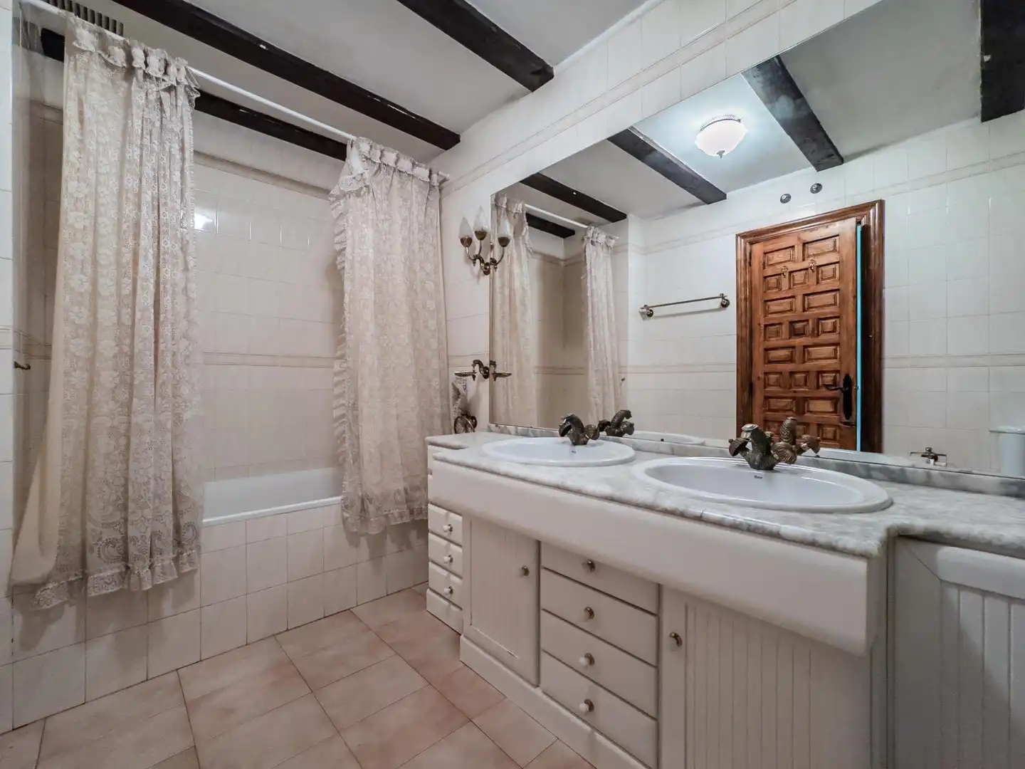 Bathroom of Country homes for sale in Briviesca  with Heating, Private garden and Terrace
