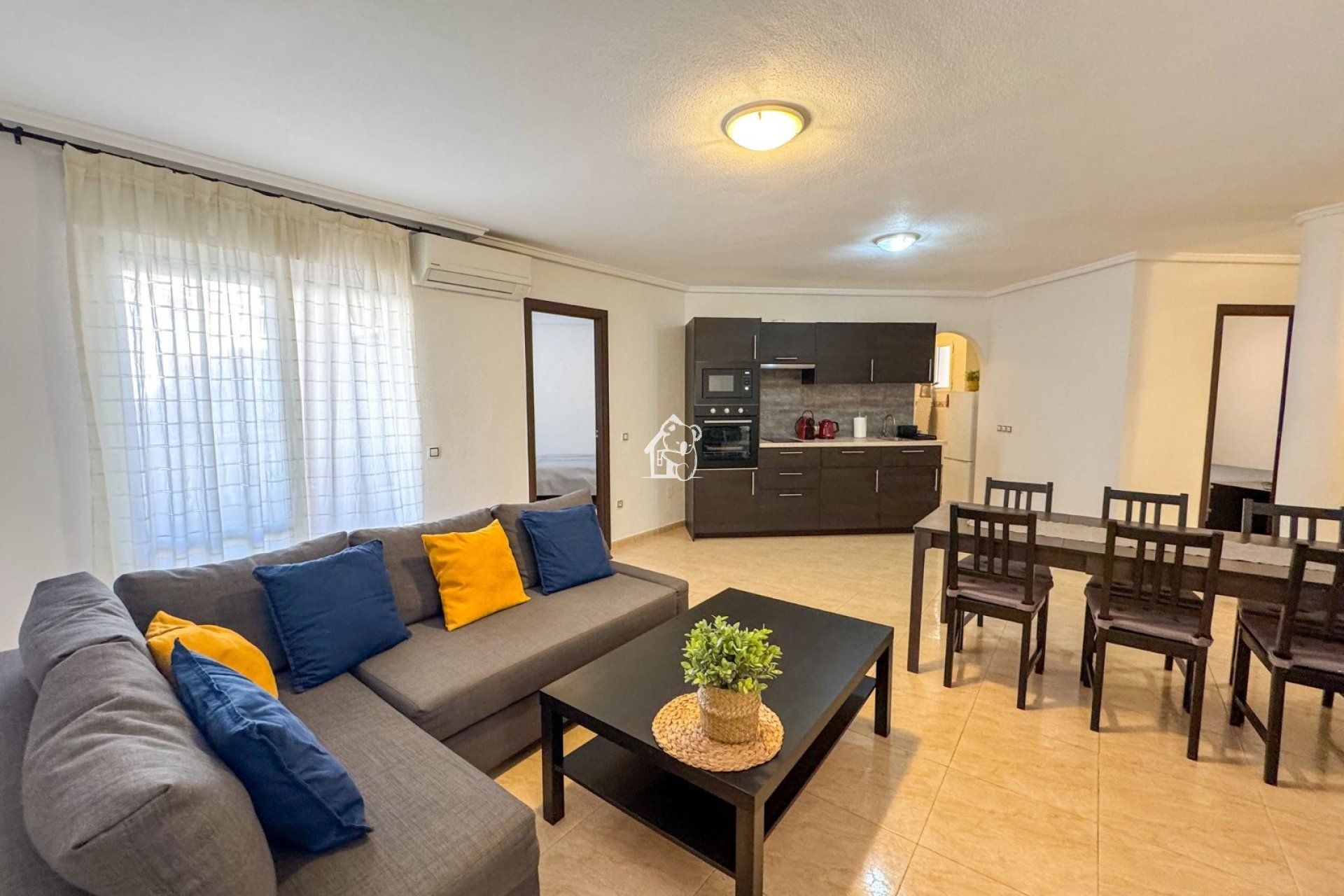 Living room of Apartment to rent in Torrevieja  with Air Conditioner, Furnished and Oven