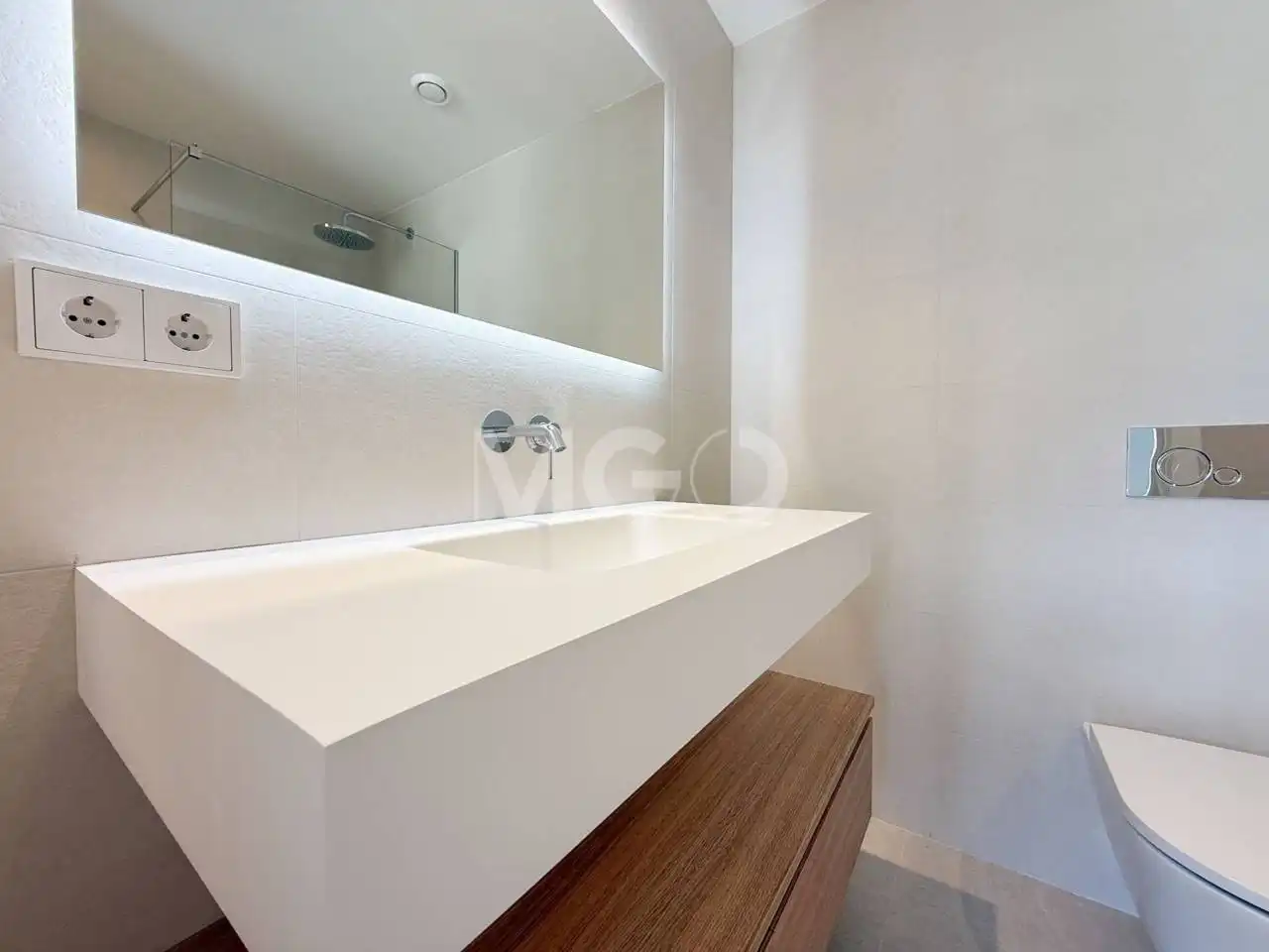 Badezimmer von Wohnung zur Miete in Vic mit Klimaanlage, Heizung und Terrasse