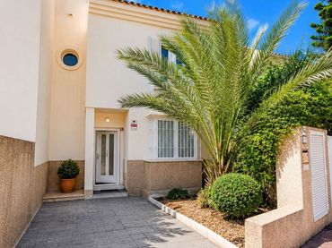 Villa avec piscine à vendre à Calle Estados Unidos