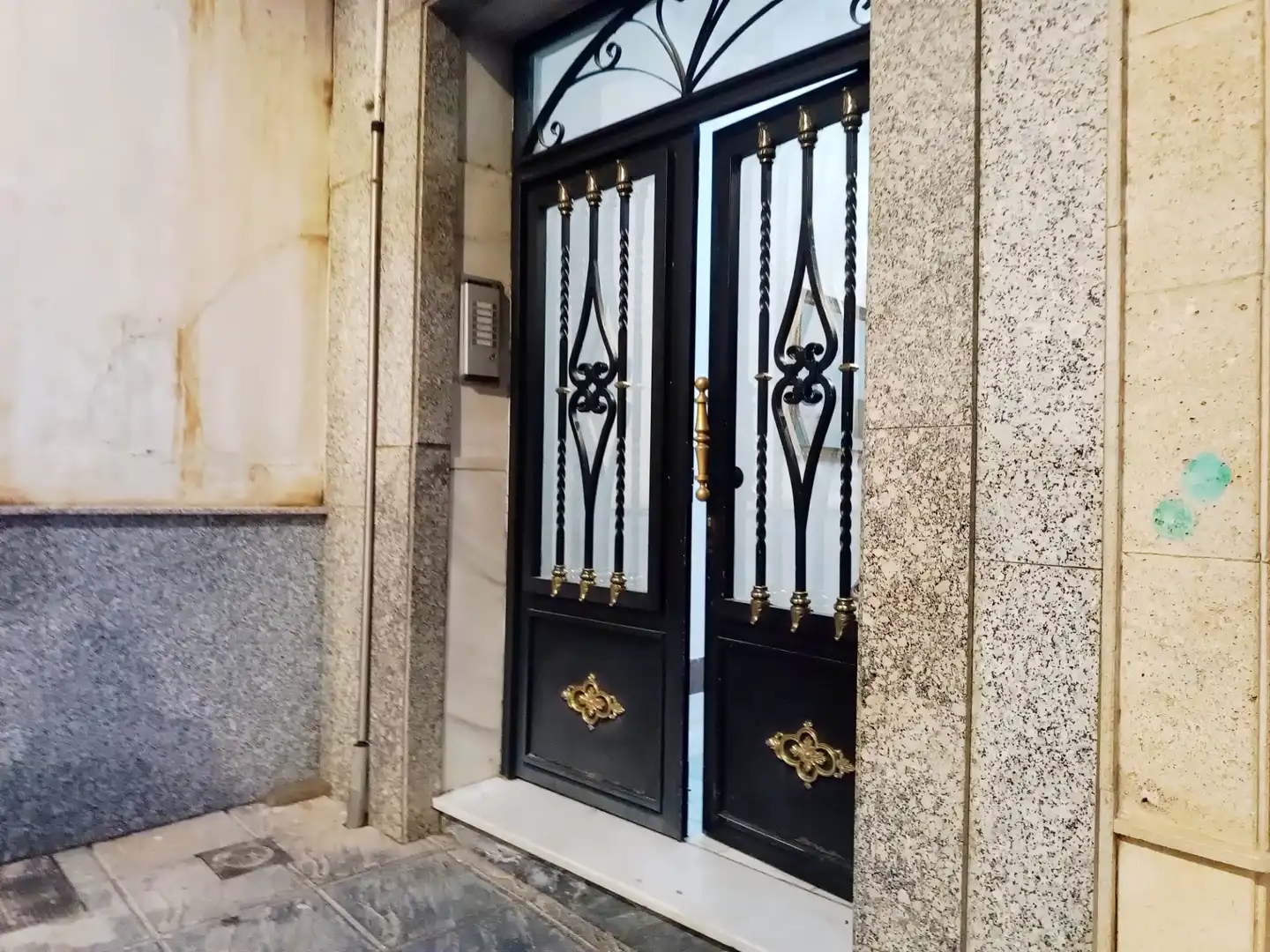 Piso en venta en Guadix con Balcón