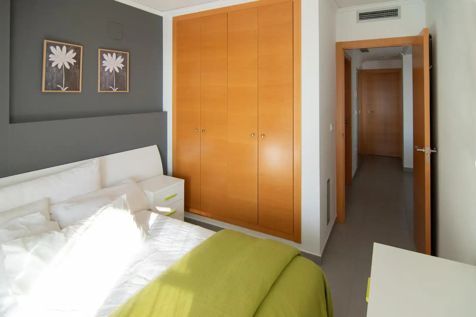 Habitación de Apartamento en venta en Dénia con Aire acondicionado, Calefacción y Terraza