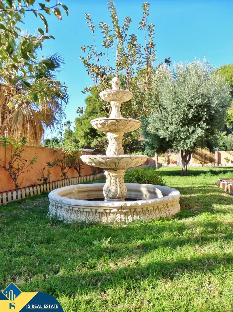 Garden of Houses for sale in Alicante / Alacant  with Terrace, Swimming Pool and Furnished