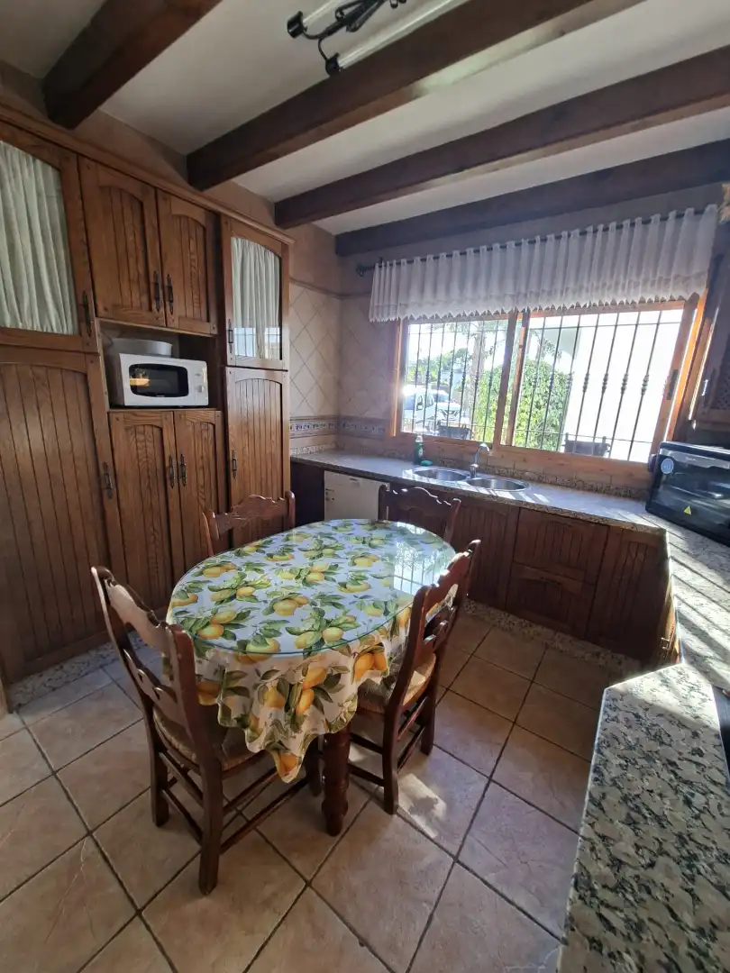 Cocina de Casa o chalet de alquiler en Alhaurín El Grande con Aire acondicionado, Jardín privado y Terraza