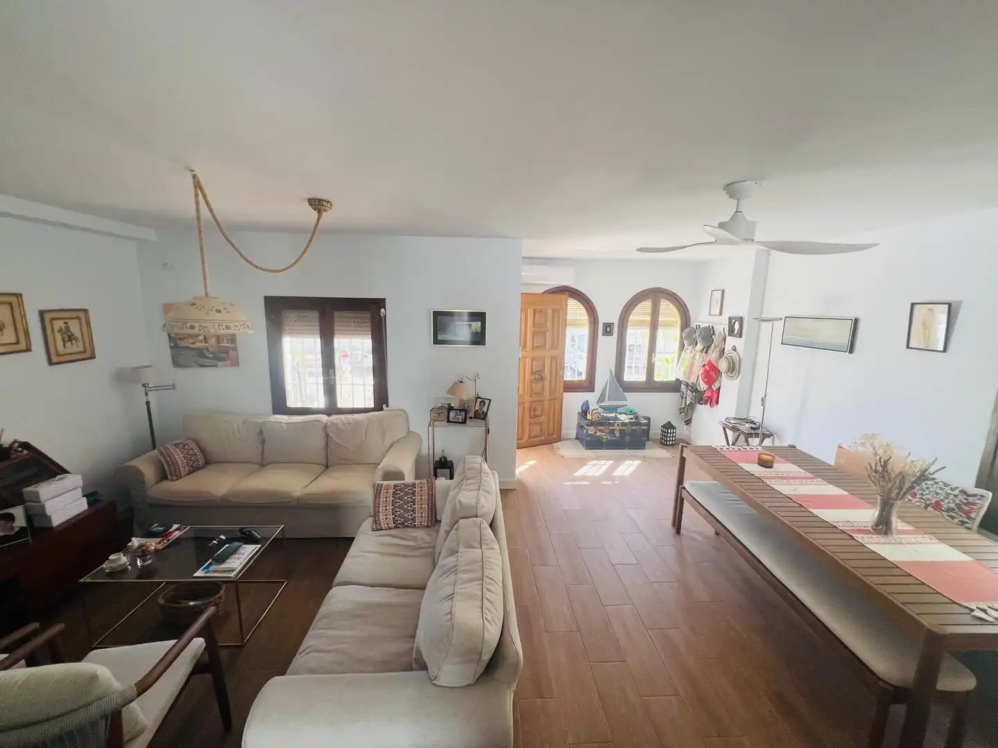 Living room of Detached homes for sale in Torremolinos  with Air Conditioner and Private garden