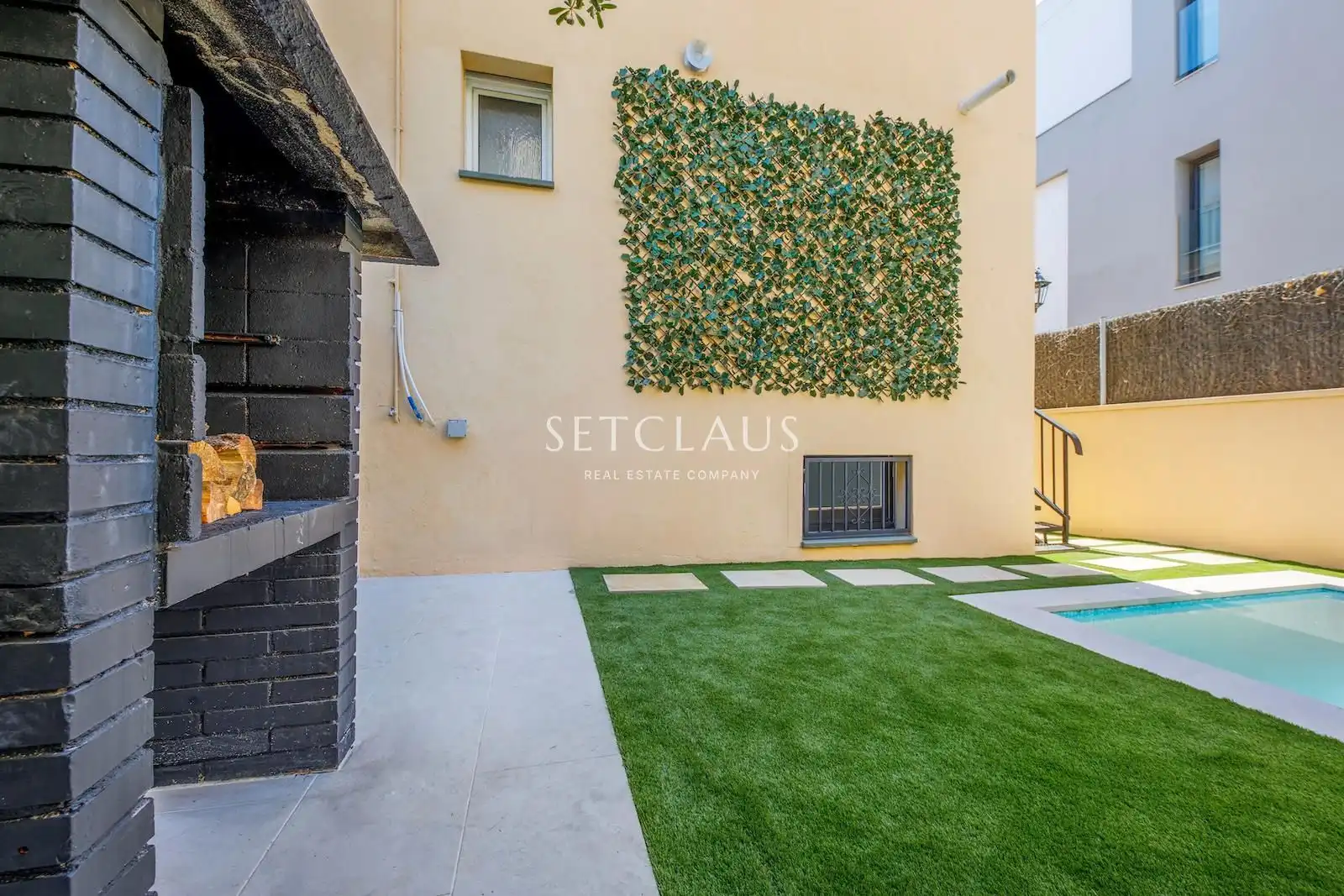 Terrassa de Casa adosada en venda en Alella amb Aire condicionat, Calefacció i Jardí privat