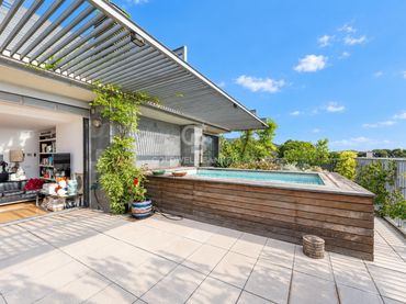 Penthouse mit Pool zum Verkauf in Les Corts