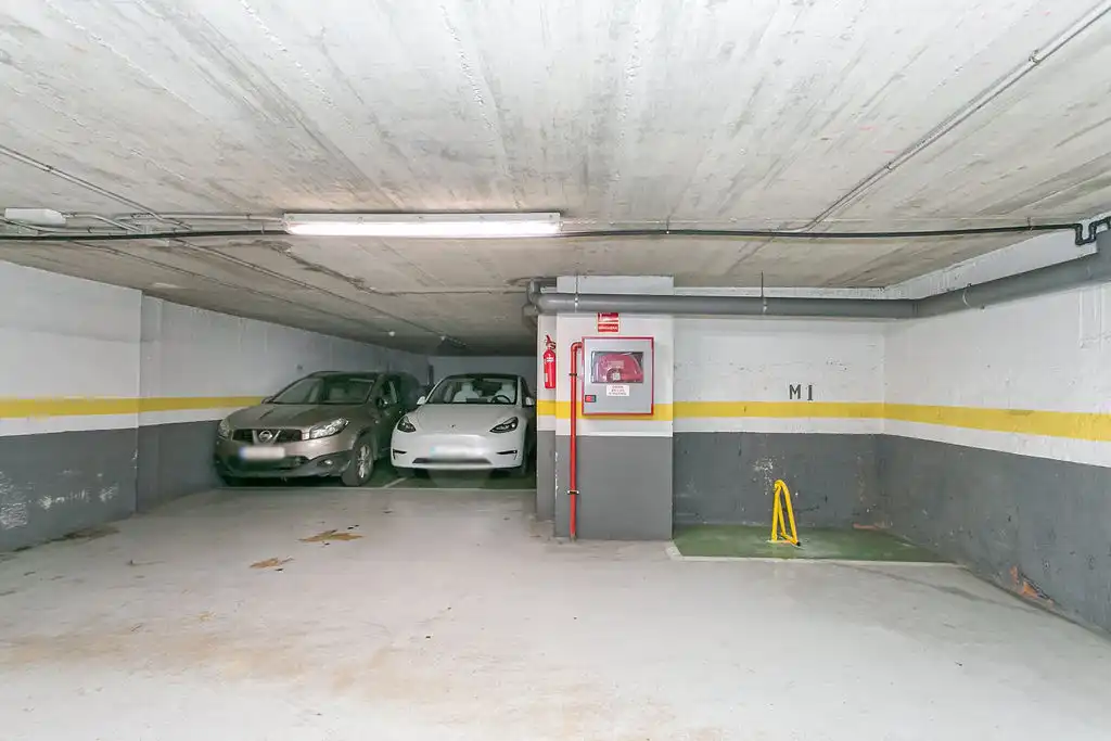 Parking avec ascenseur à vendre à C/ Saragossa, imagen 3