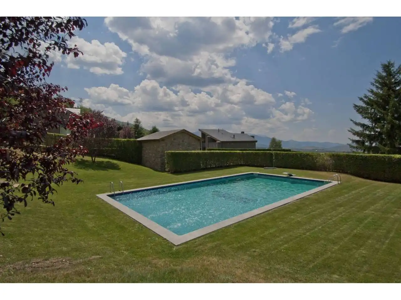Houses for rent in Calle ESCOMELLES, Fontanals de Cerdanya