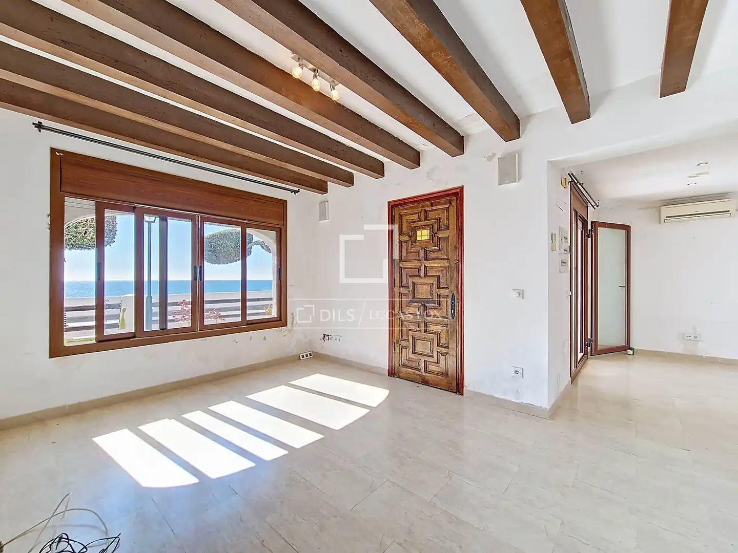 Flat for sale in Vilanova i la Geltrú  with Air Conditioner and Heating