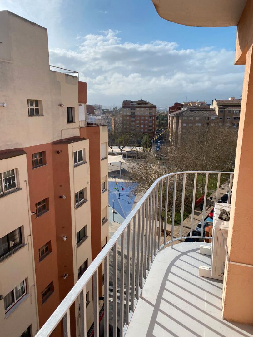 Exterior view of Flat for sale in Castellón de la Plana / Castelló de la Plana  with Air Conditioner and Balcony