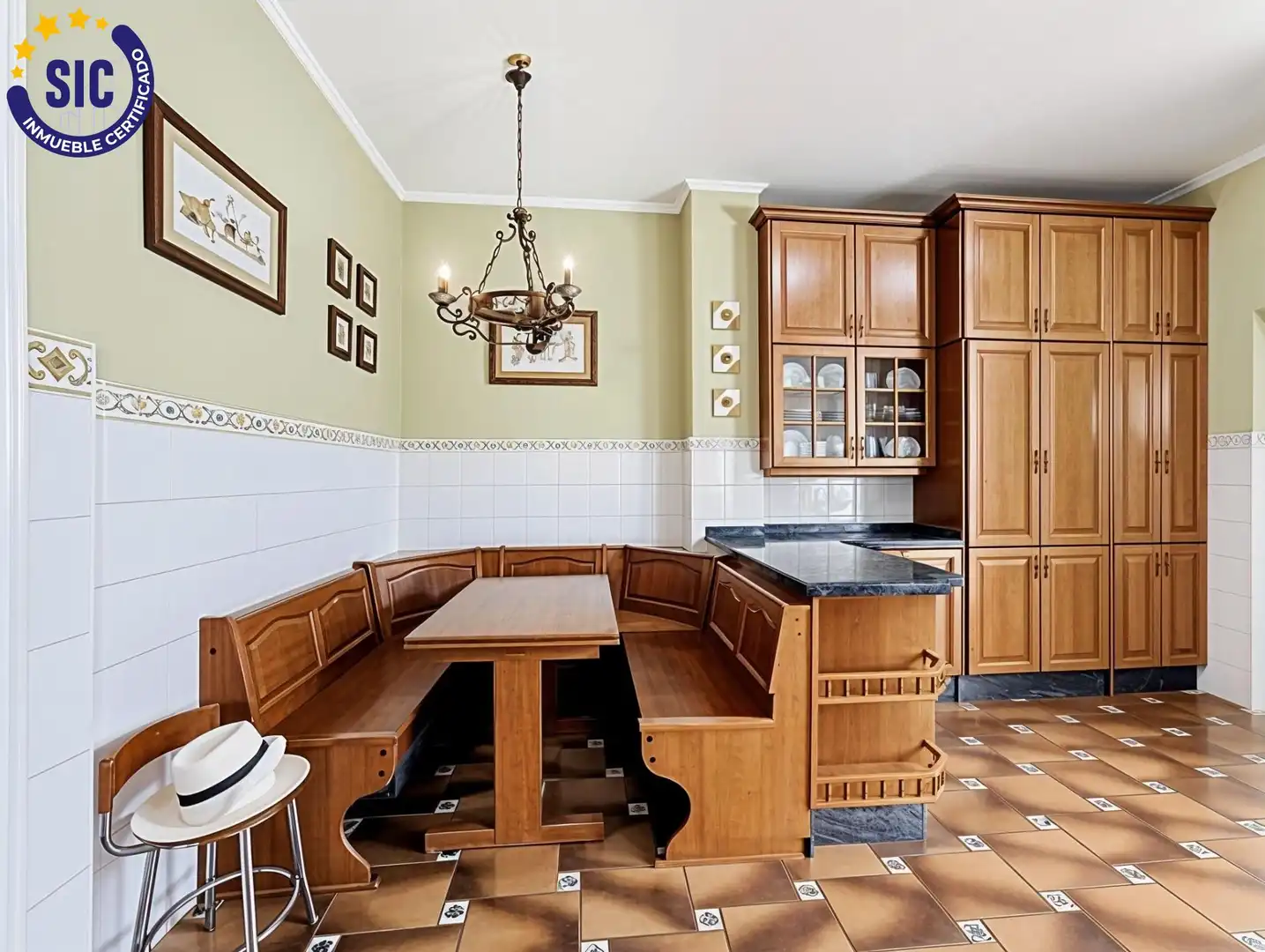 Cocina de Casa o chalet en venta en Valencia con Aire acondicionado, Calefacción y Parquet