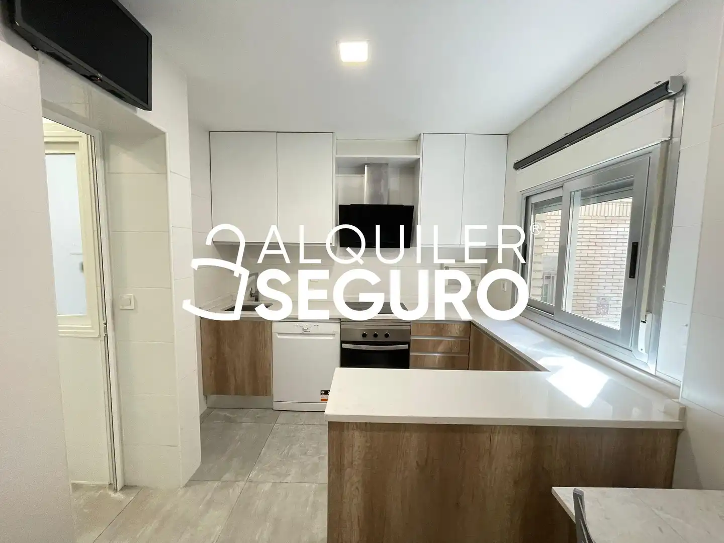 Cocina de Piso de alquiler en  Madrid Capital con Aire acondicionado, Calefacción y Terraza