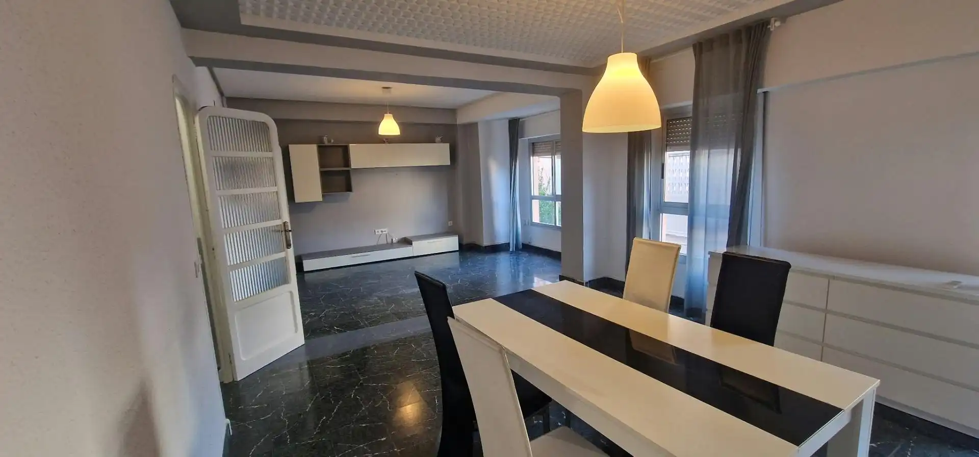 Appartamento con balcone in affitto a Aldaia