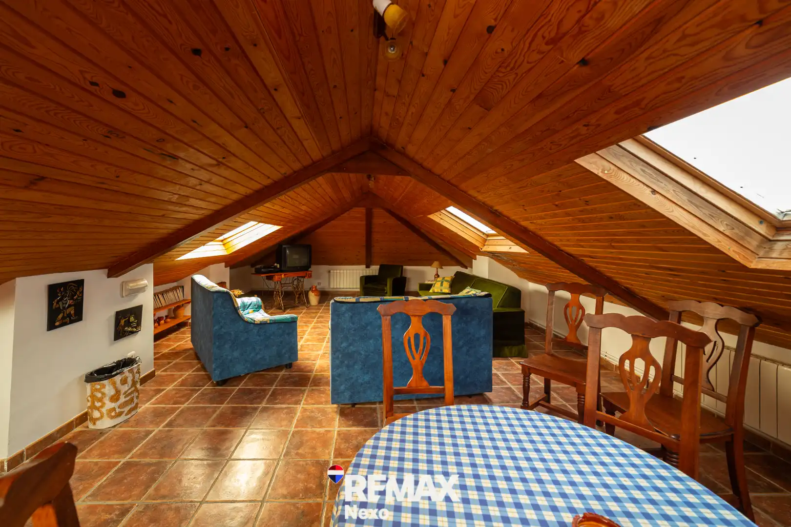 Buildings for sale in San Llorente