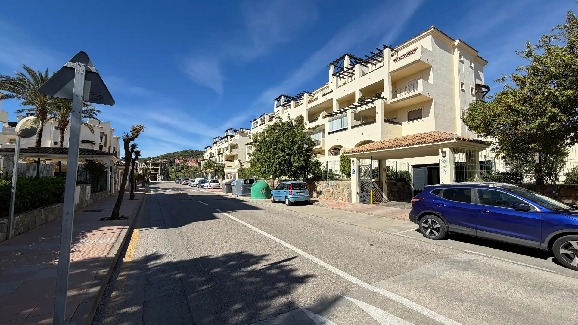 Vista exterior de Garaje en venta en Manilva