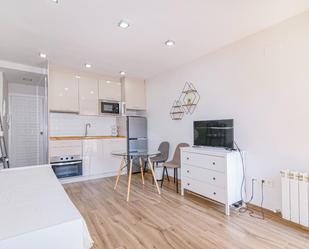 Cuina de Estudi de lloguer en  Granada Capital amb Aire condicionat, Calefacció i Terrassa