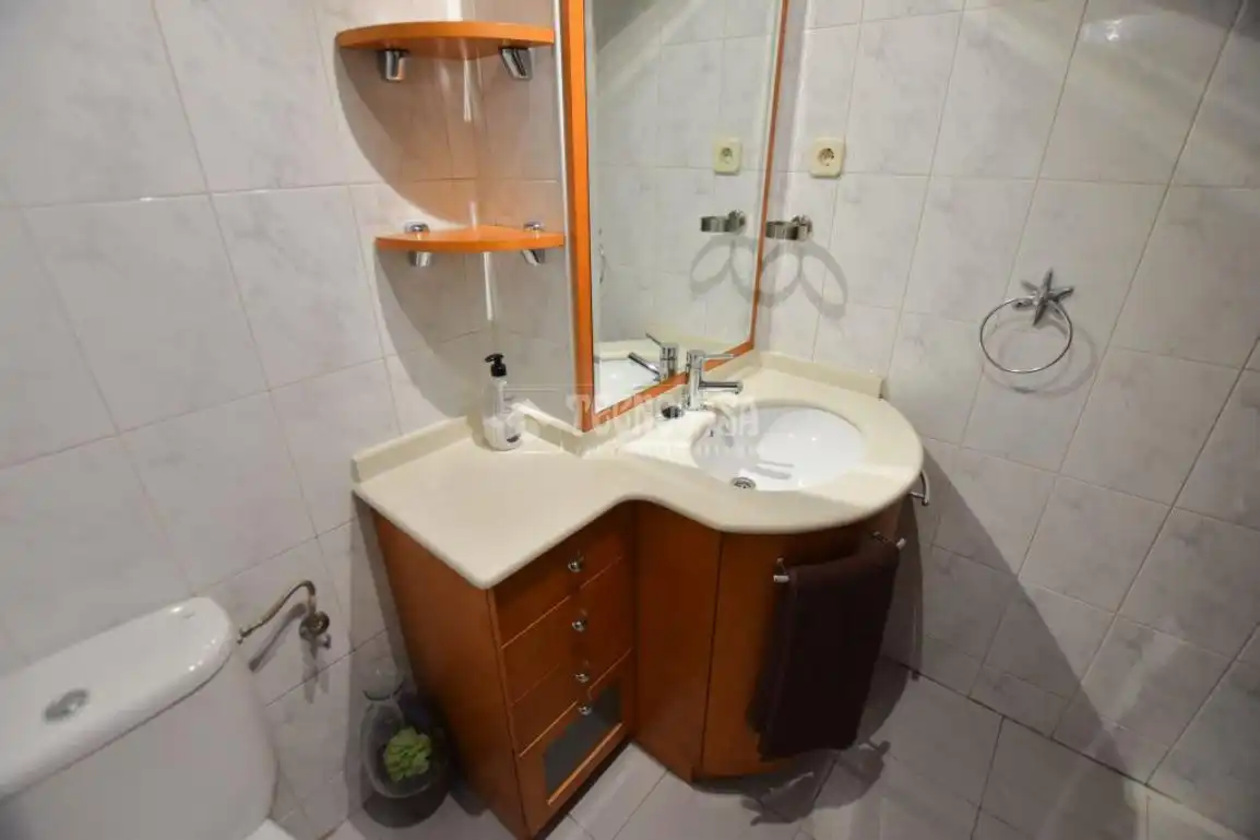 Baño de Piso en venta en Madrid con Aire acondicionado, Calefacción y Parquet