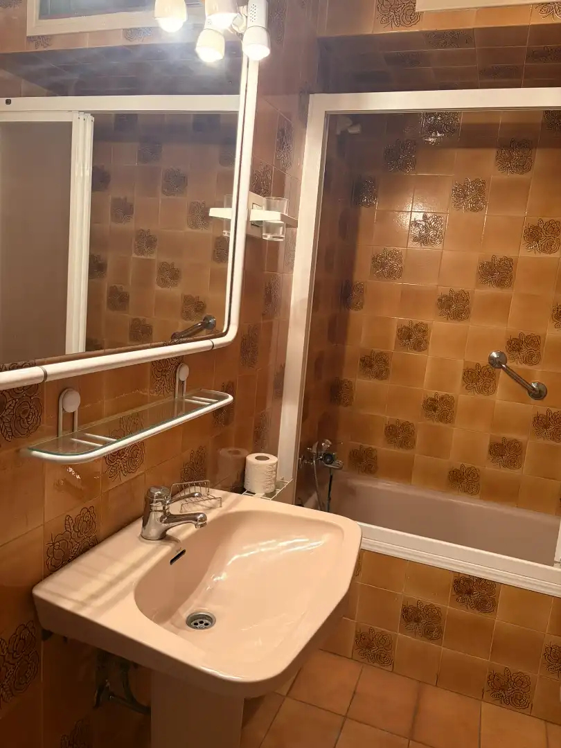 Bany de Casa o xalet en venda en Bellvís amb Calefacció, Jardí privat i Moblat
