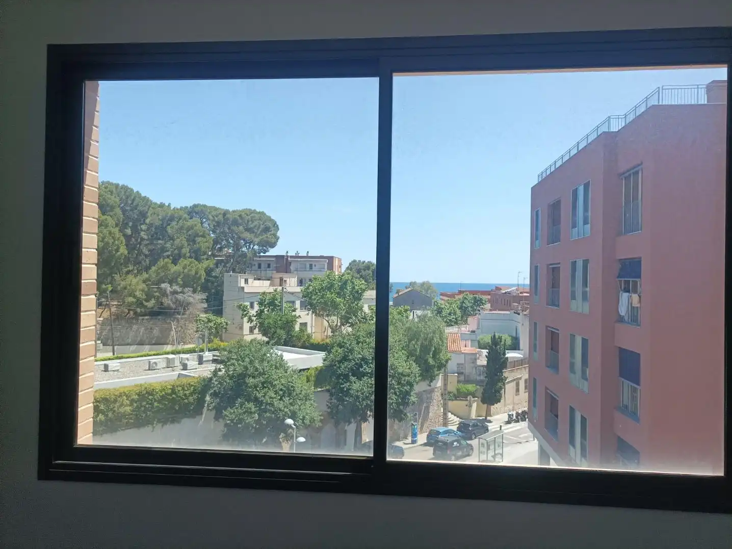 Vista exterior de Oficina de lloguer en El Masnou amb Aire condicionat, Calefacció i Internet