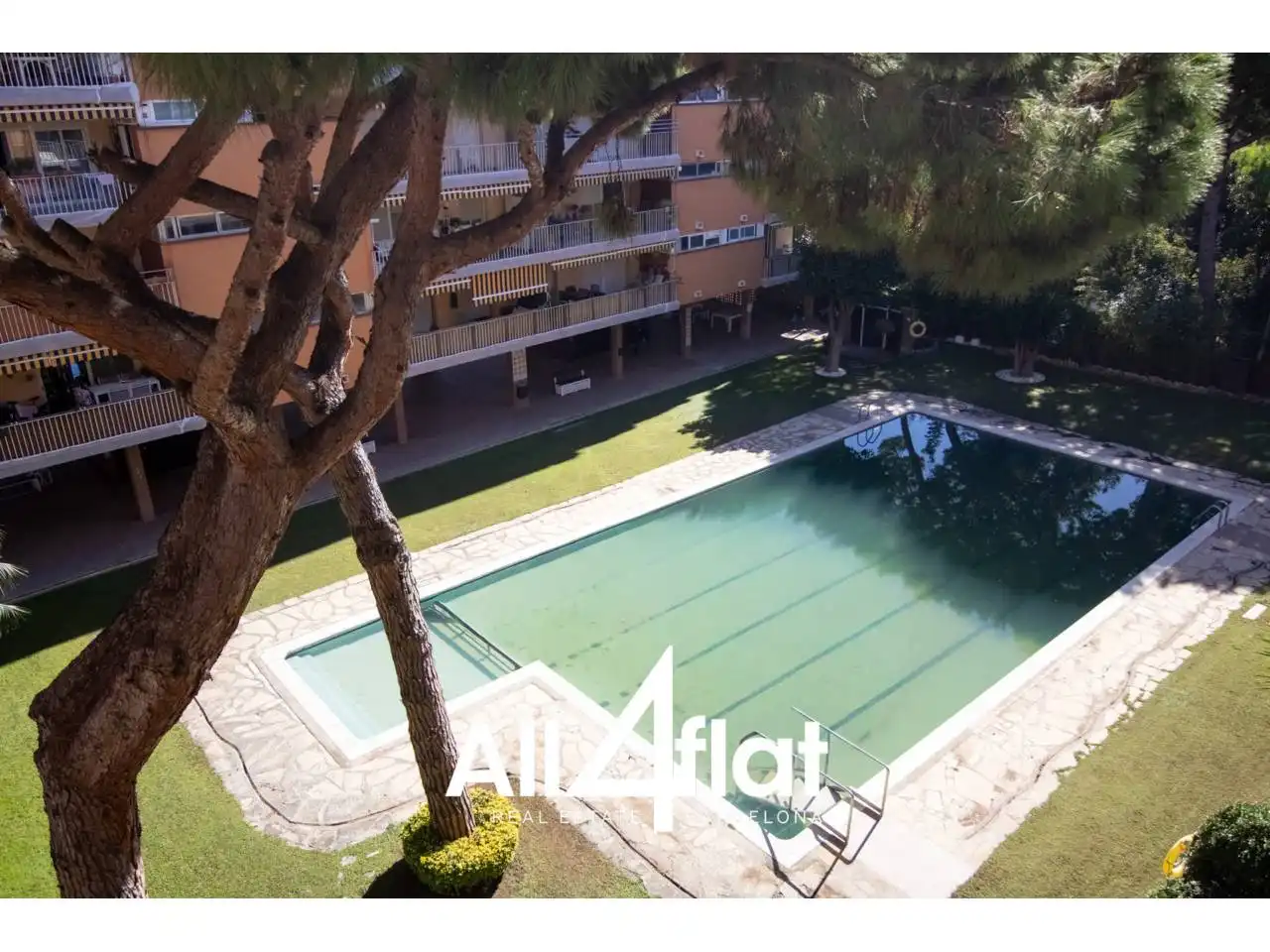 Piscina de Piso de alquiler en Centre
