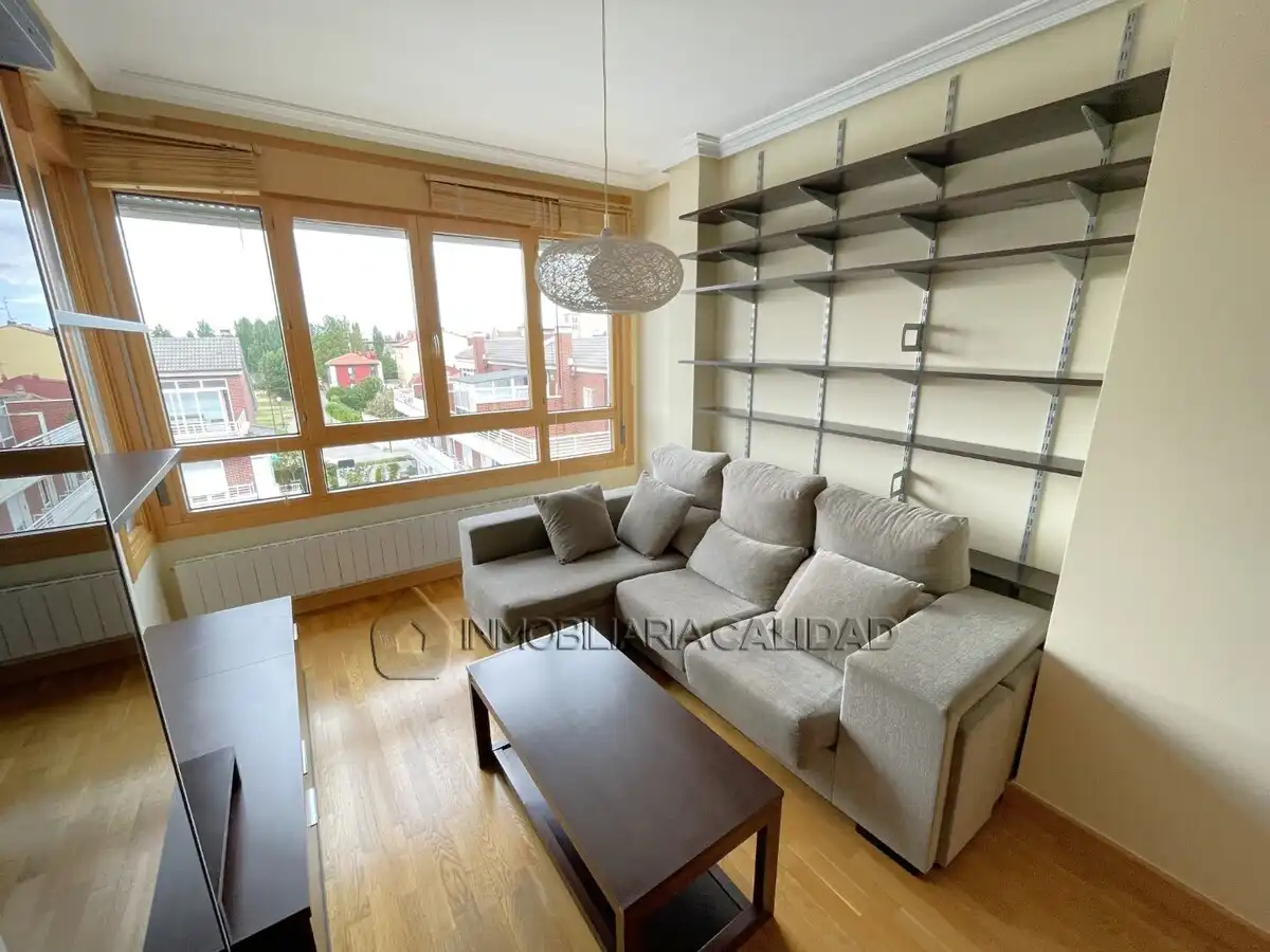 Wohnzimmer von Wohnung zur Miete in Burgos mit Heizung, Terrasse und Abstellraum