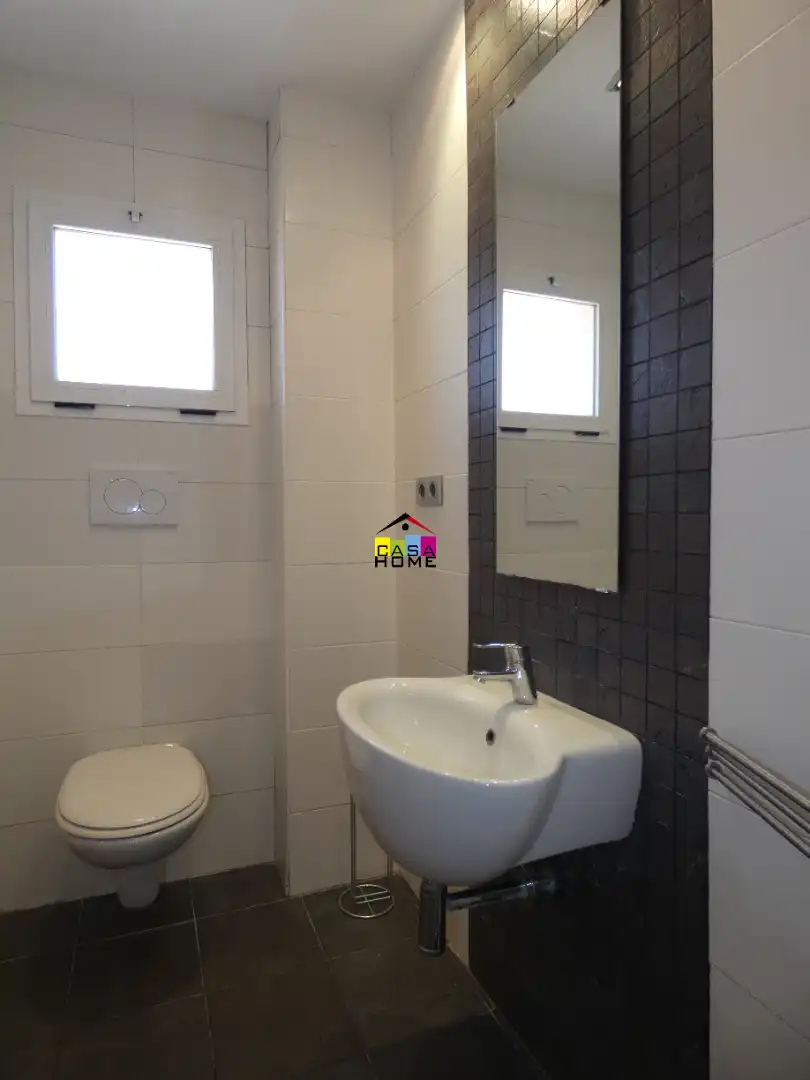 Baño de Piso en venta en Castellón de la Plana / Castelló de la Plana con Aire acondicionado, Calefacción y Terraza