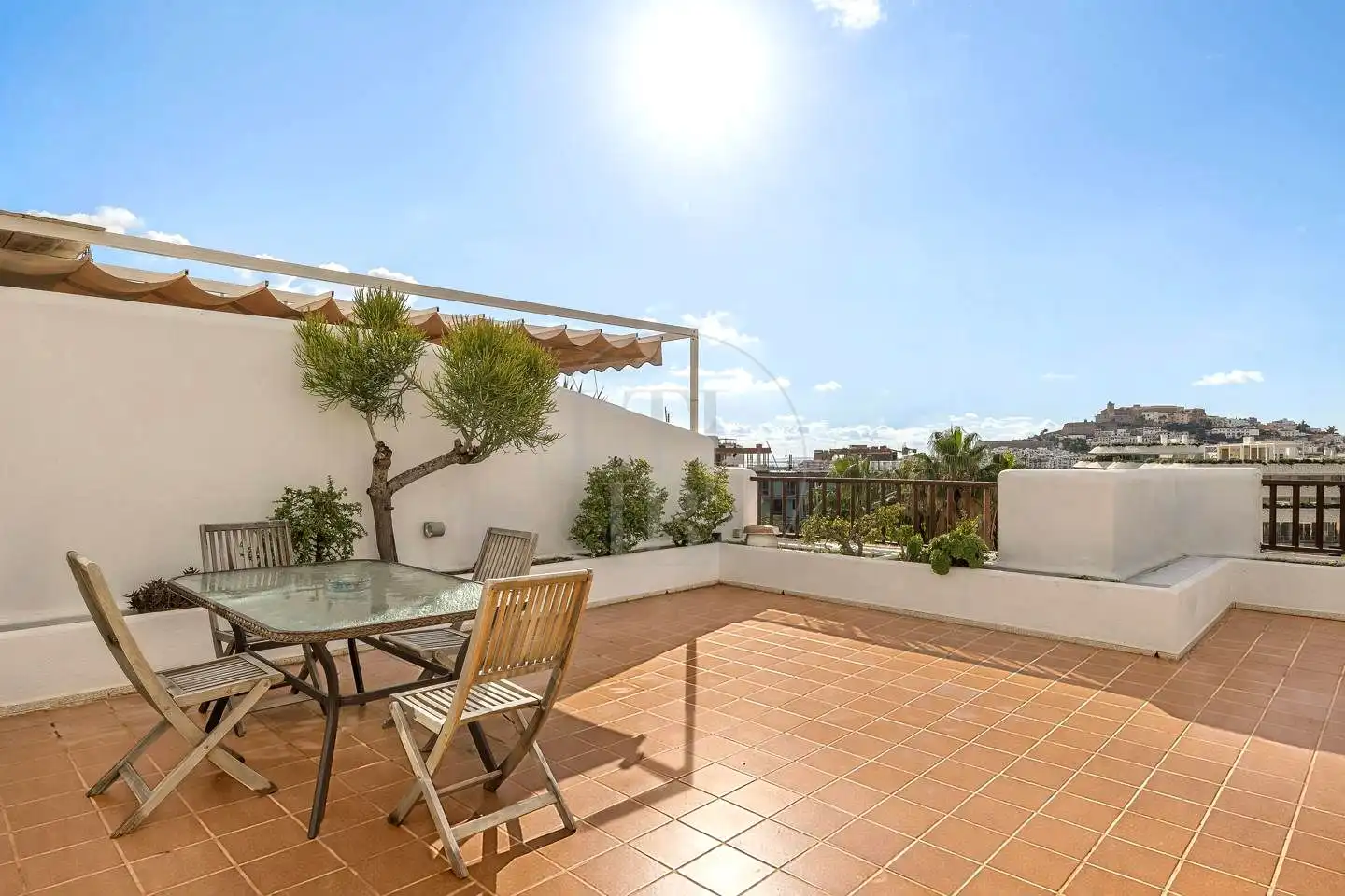 Terrasse von Dachboden zur Miete in Eivissa mit Terrasse, Möbliert und Internet