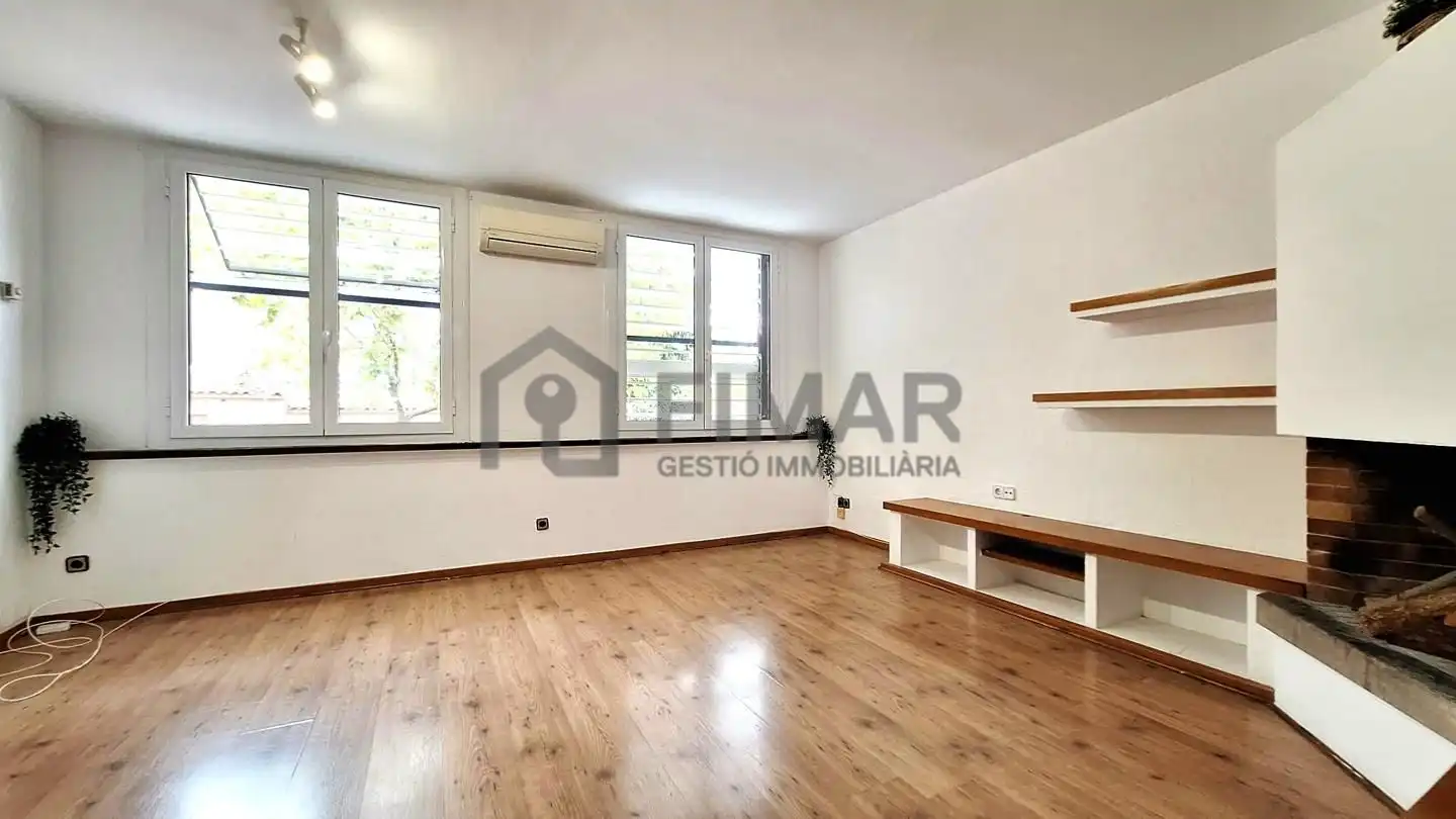 Casa en venda a calle Emili Saleta, imagen 3