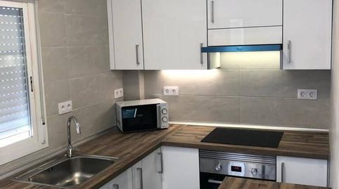 Foto 2 de Piso de alquiler en Doctor Luzón, San Bartolomé - Millán de Priego, Jaén Capital