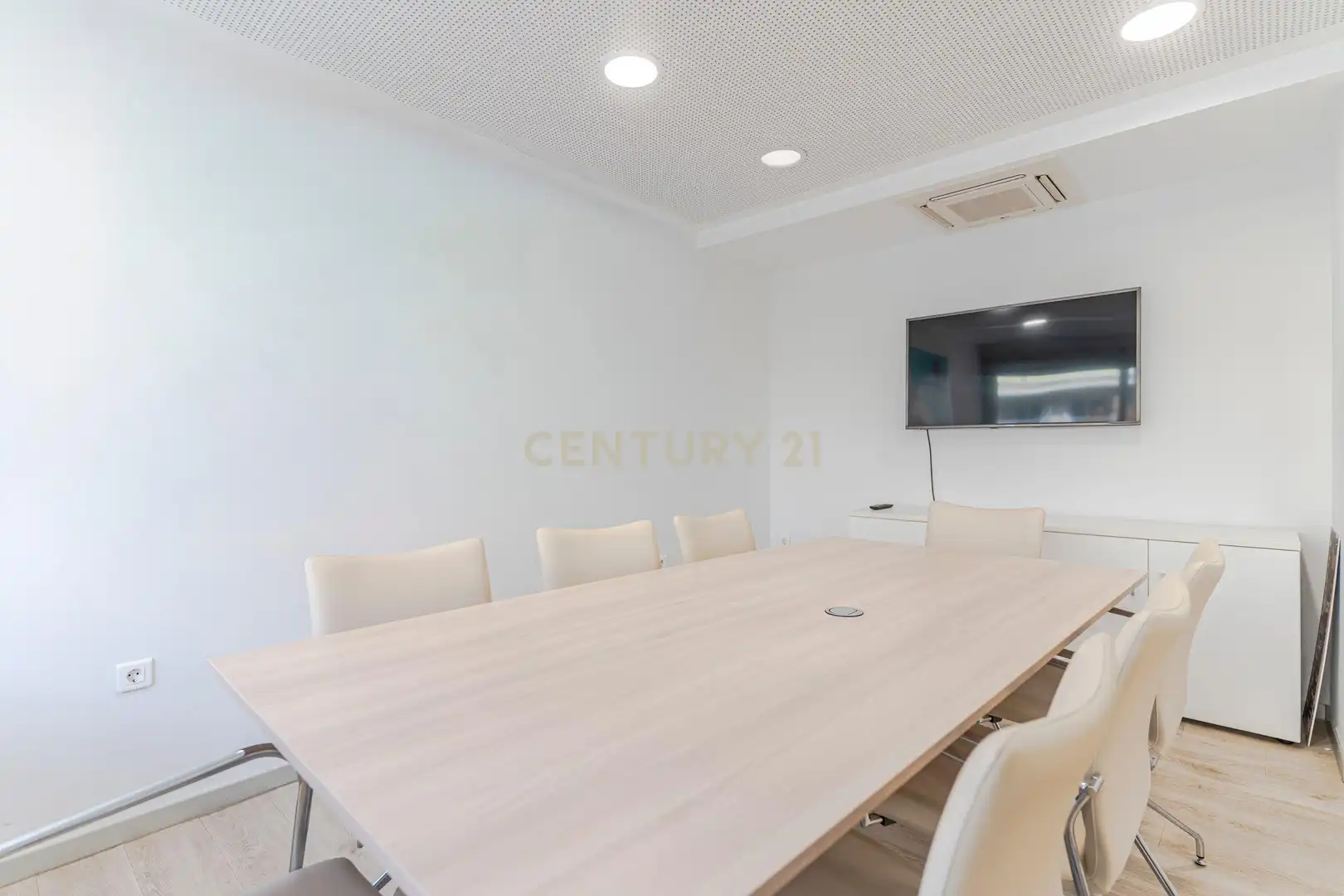Büro zum Verkauf in Granada mit Klimaanlage und Abstellraum