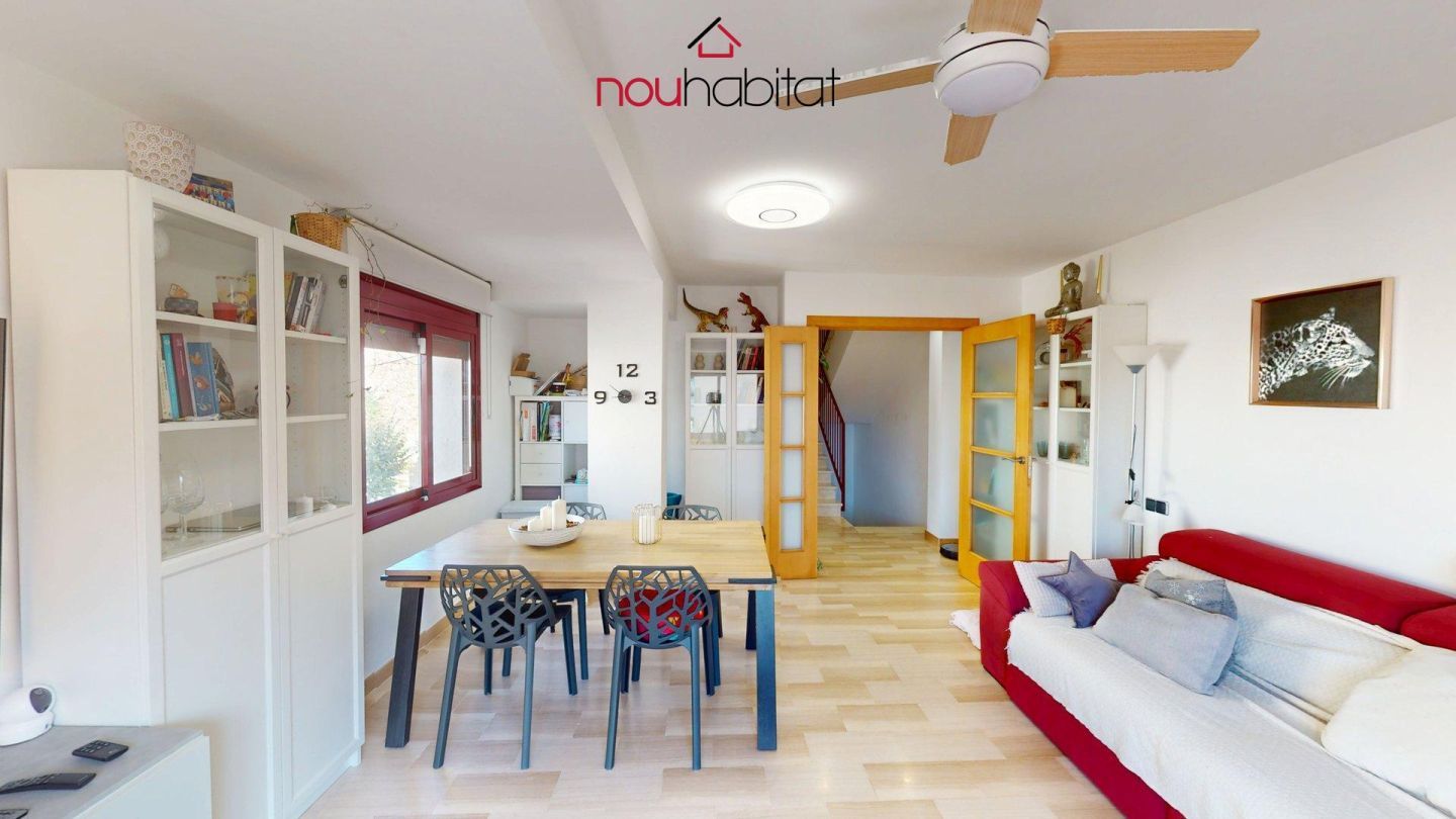Living room of Single-family semi-detached for sale in Palamós  with Air Conditioner, Heating and Terrace