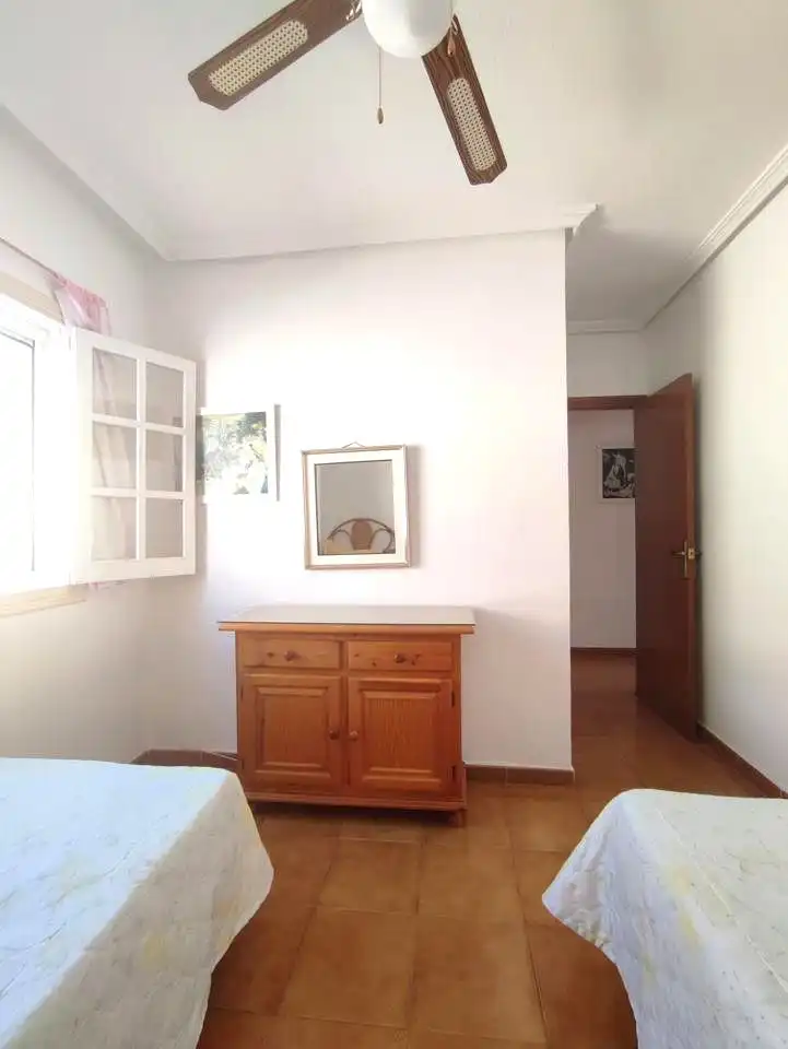 Dormitori de Casa o xalet en venda en San Pedro del Pinatar amb Aire condicionat, Jardí privat i Terrassa