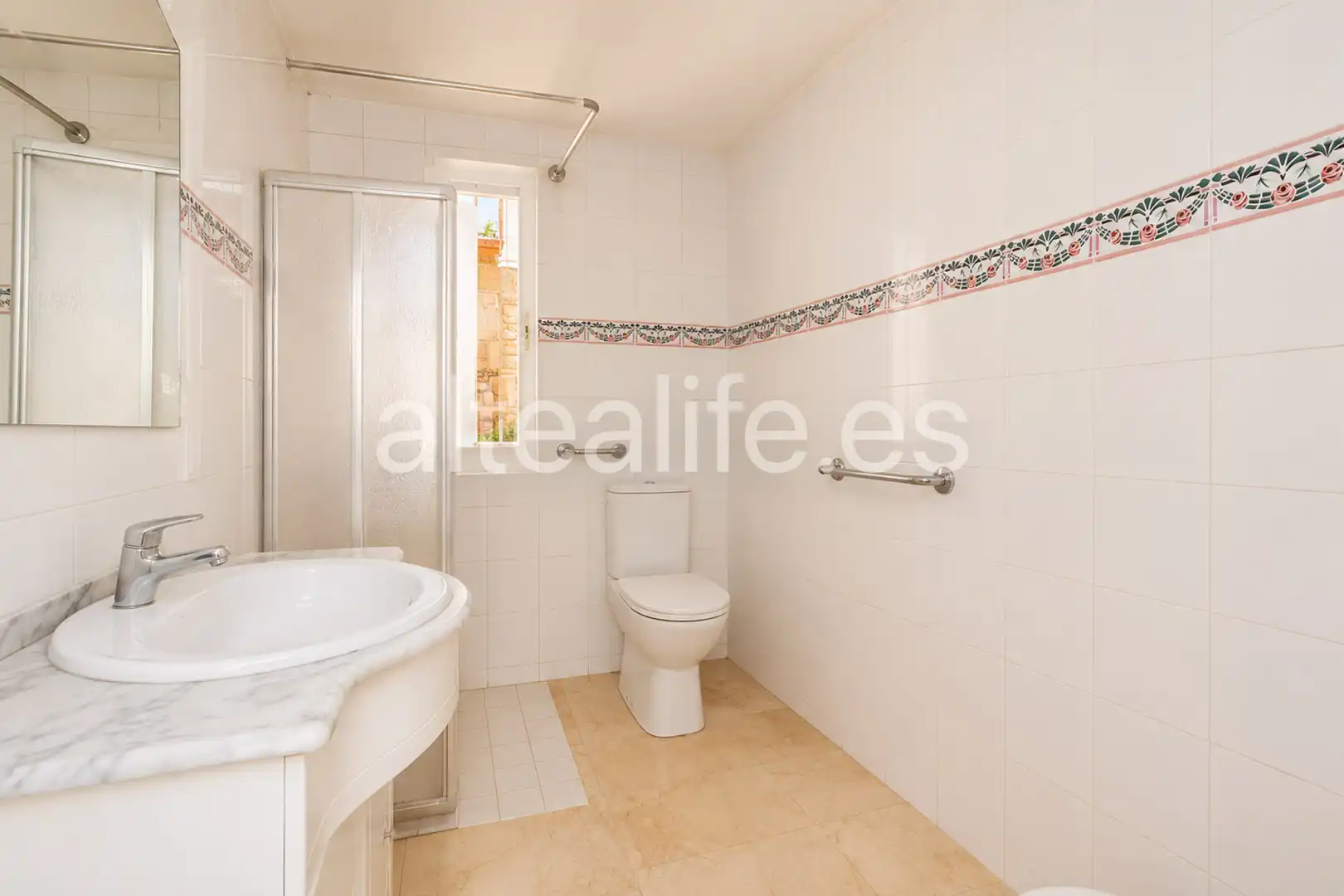 Bathroom of Houses for sale in Altea  with Air Conditioner, Heating and Terrace