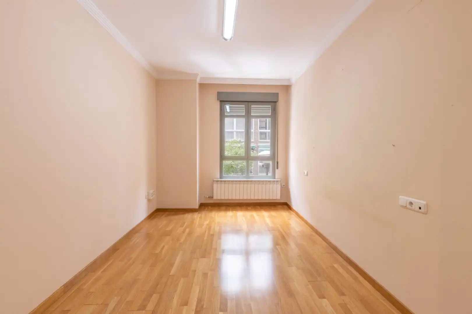 Bedroom of Flat for sale in Granada  with Air Conditioner and Heating